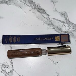 NWT Estée Lauder doublewear concealer: 8N Very Deep 
Never used
Still in box